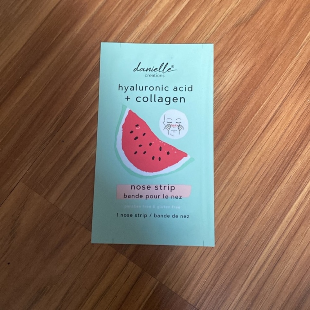 NWT Danielle Creations Hyaluronic Acid Nose Strip